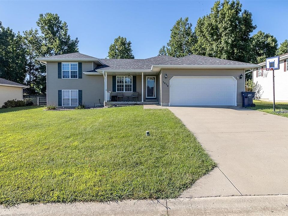 1st image of 1312 Nathaniel Dr