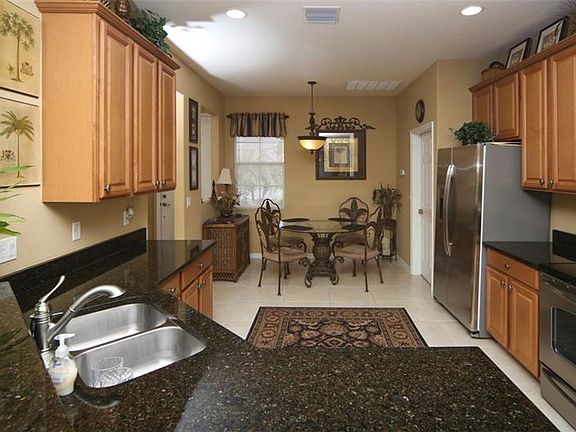 5th image of 11459 Saffron Ct
