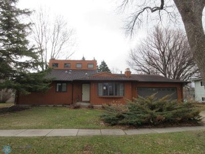 3307 Elm St N, Fargo, ND, 58102