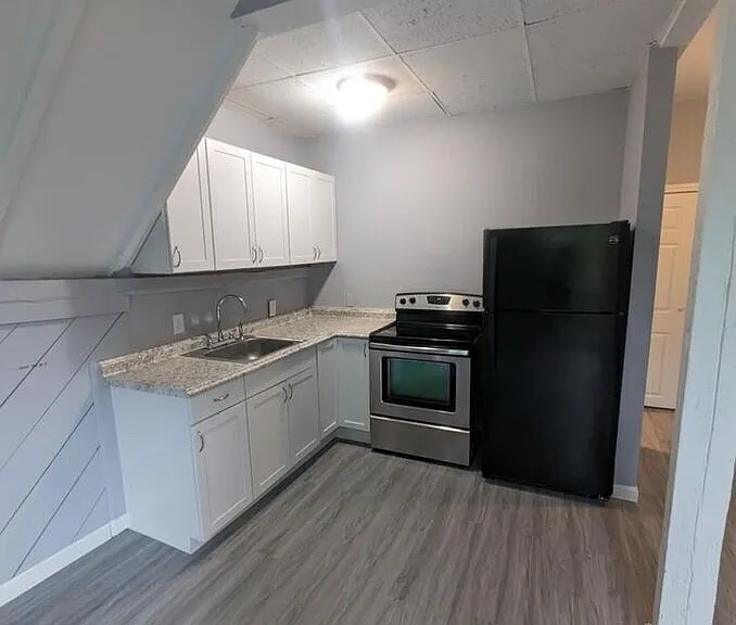422 Merrimack St #4 — Photo 1