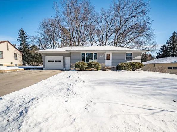 540 N 8th St, River Falls, WI 54022