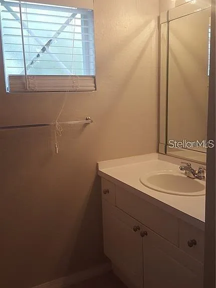 5152 Northridge Rd #204 — Photo 10
