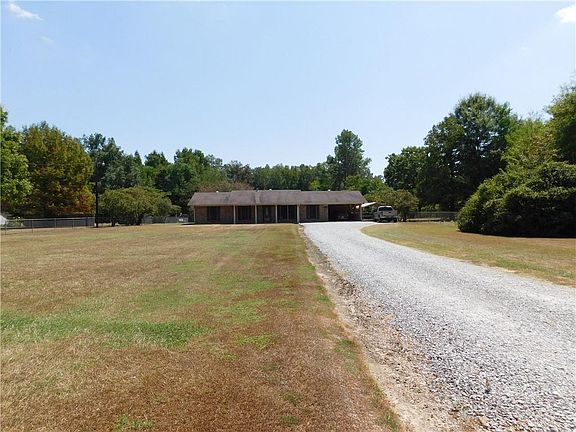 2nd image of 672 Highway 3041