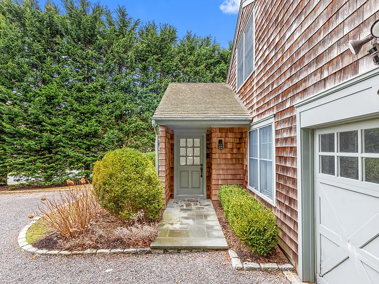 Juniper Ln — Photo 3