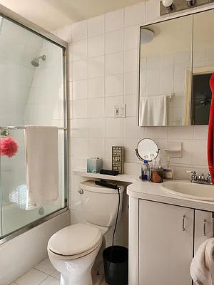 Rented by Frank Valvo Real Estate | media 12