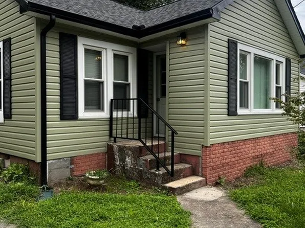 517 S Murray St, Gainesboro, TN 38562
