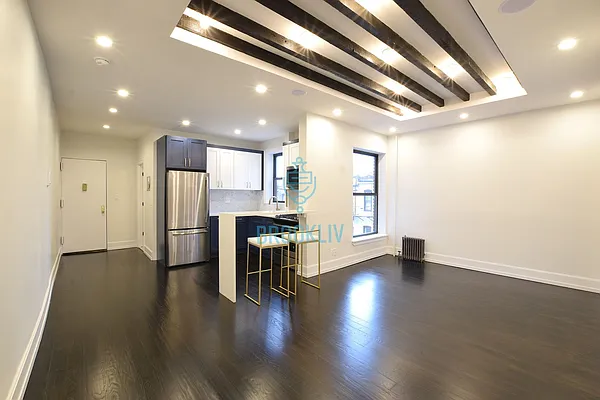 Rented by null | media 7