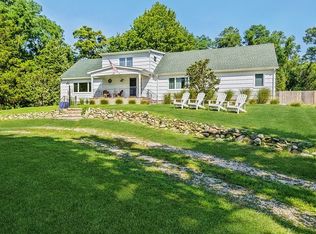 15 S Cartwright Rd, Shelter Island, NY 11964