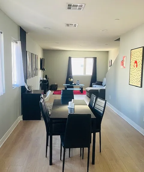 429 N Heliotrope Dr #1/2 — Photo 6