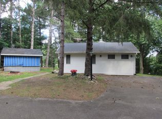 N6498 County Rd W, Waupaca, WI 54981