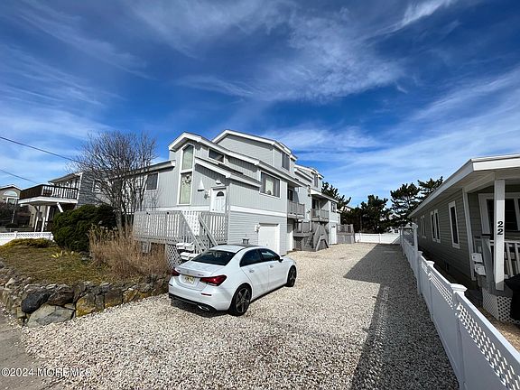 2nd image of 30 Lafayette Avenue #C