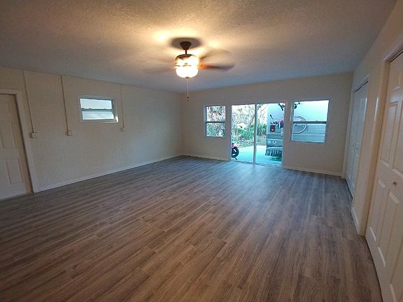 3rd image of 1478 N Marion Way