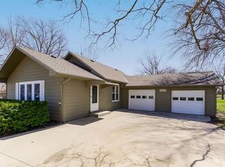 31447 Santa Fe Rd, Paola, KS 66071