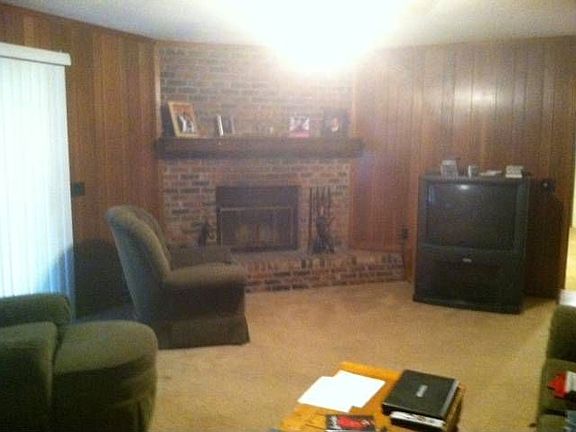 4th image of 110 Olive Springs Dr
