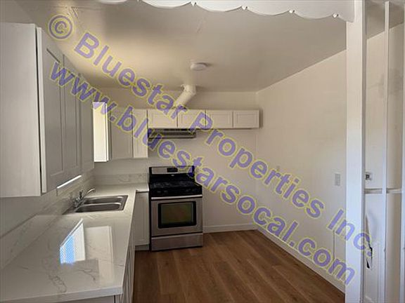 2nd image of 15146 Prado Ct