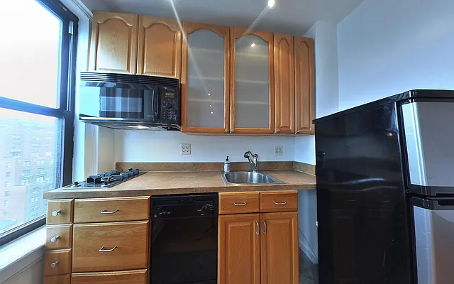 Rented by Platinum Properties | media 8