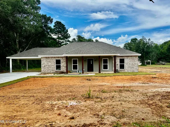 6209 McCormack Rd, Moss Point, MS 39562