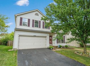 5102 Upland Meadow Dr, Canal Winchester, OH 43110