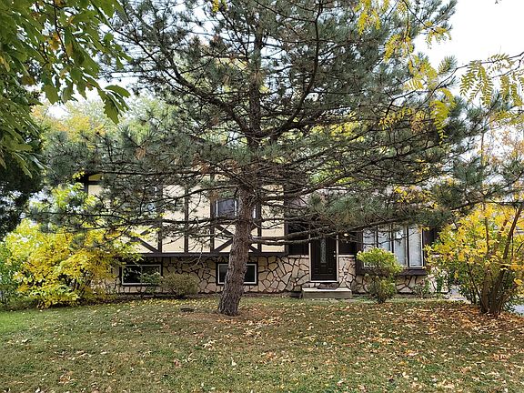 2nd image of 379 N Vista Ave