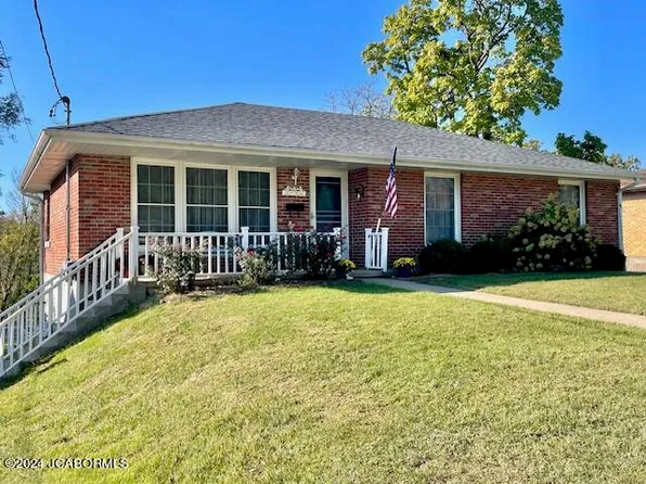 1703 Stadium Blvd, Jefferson City, MO 65109