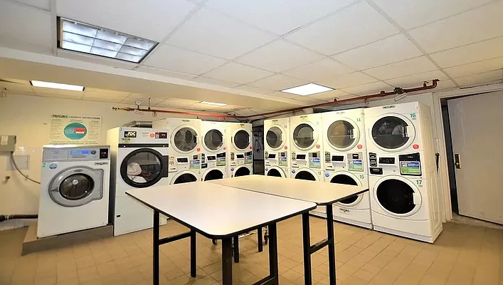 Rented by Manhattan Realty Group | media 10