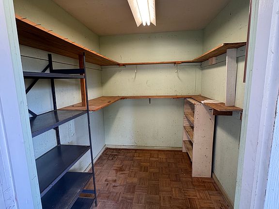 4th image of 2111 Sherwood Ave
