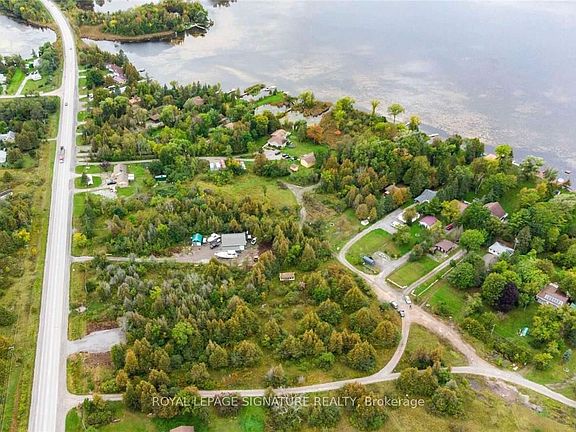 3rd image of 1411 Portage Rd