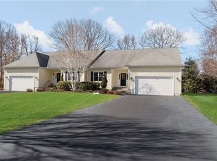55 Crickett Cir, East Greenwich, RI 02818