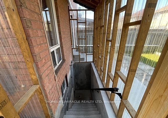 2nd image of 34 Brunswick St #Basement