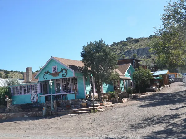 2864 State Highway 14, Cerrillos, NM 87010
