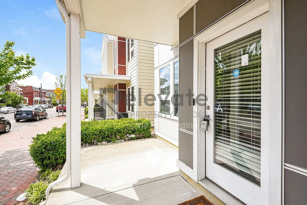 Building Photo - 1203 Bainbridge St #A
