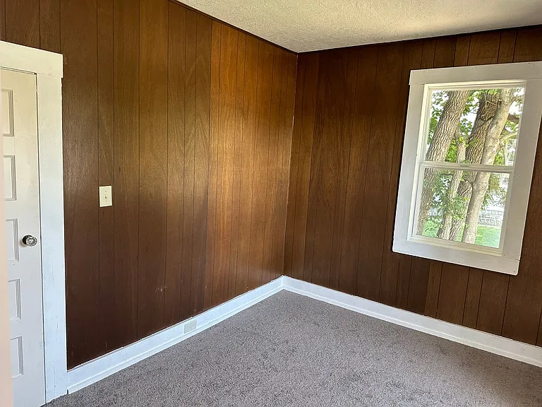 607 N Adams Ave — Photo 4
