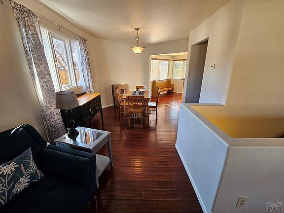 5th image of 619 Willow Valley Dr