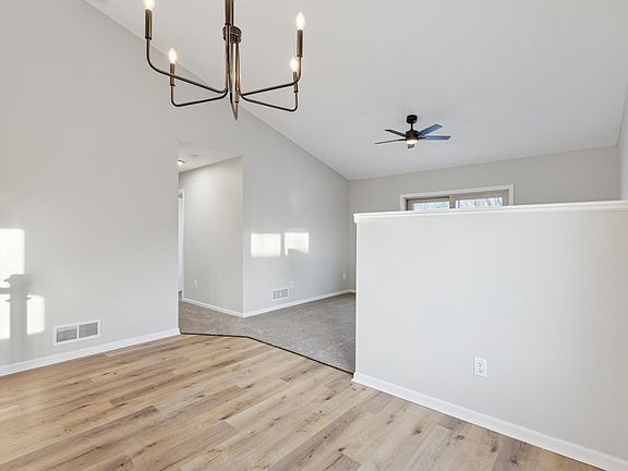4th image of 512 Frankfort Way