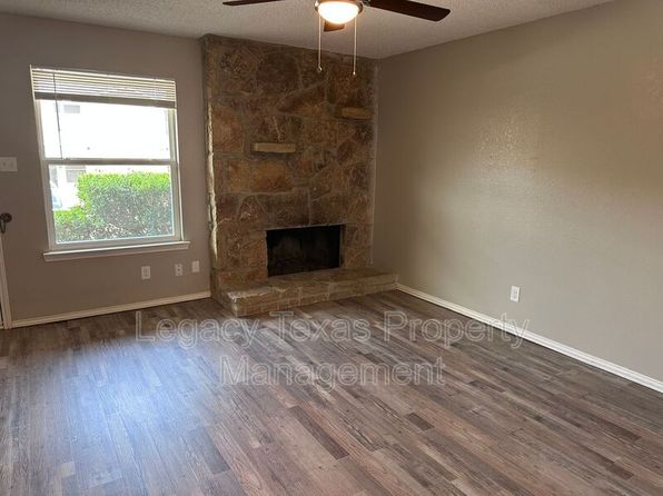 1503 N Nolan River Rd APT B