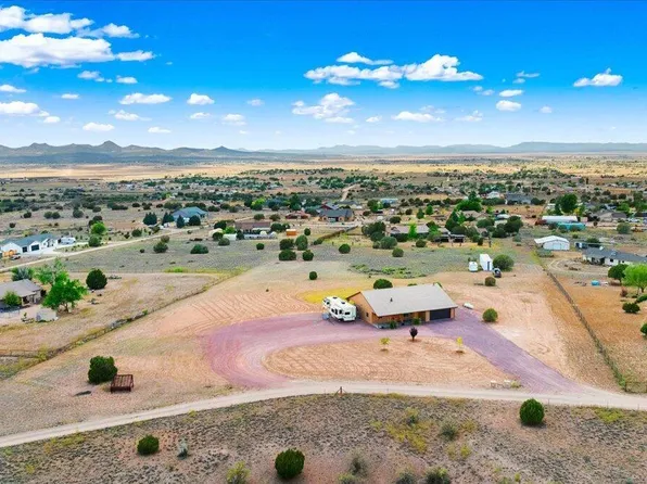 24720 N RJ Way, Paulden, AZ 86334