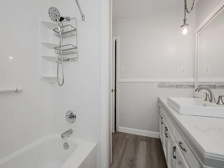 1440 Hickory Ln — Photo 29