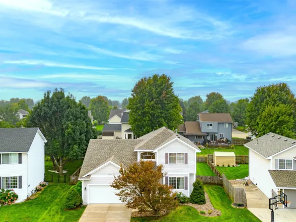 570 SE Windfield Dr, Waukee, IA 50263