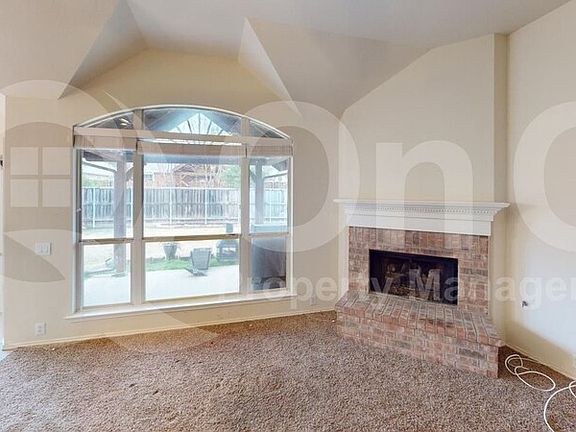 5th image of 2812 Woodson Dr