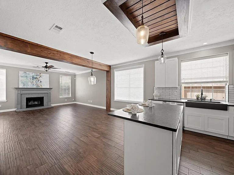 1207 Wildewood Ct — Photo 11
