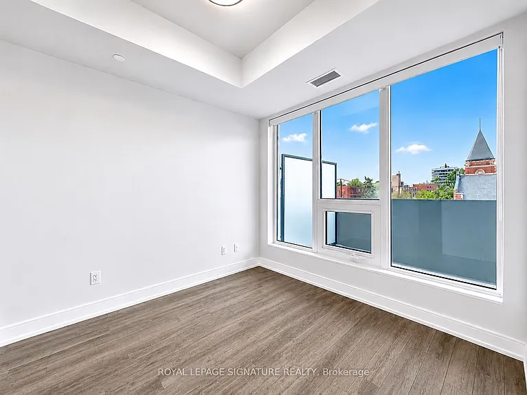 2525 Bathurst St #508 — Photo 5