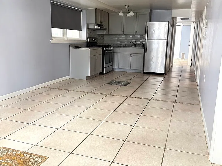 7732 W Addison St #G — Photo 14