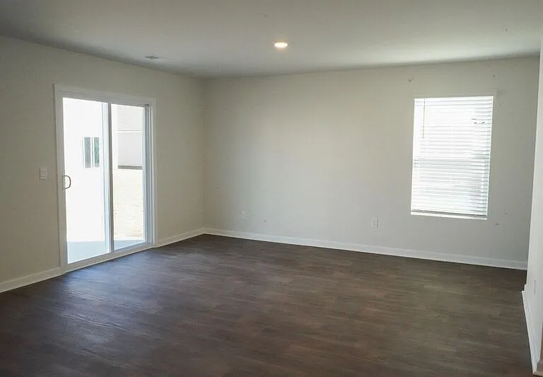 418 Coconut Dr — Photo 11
