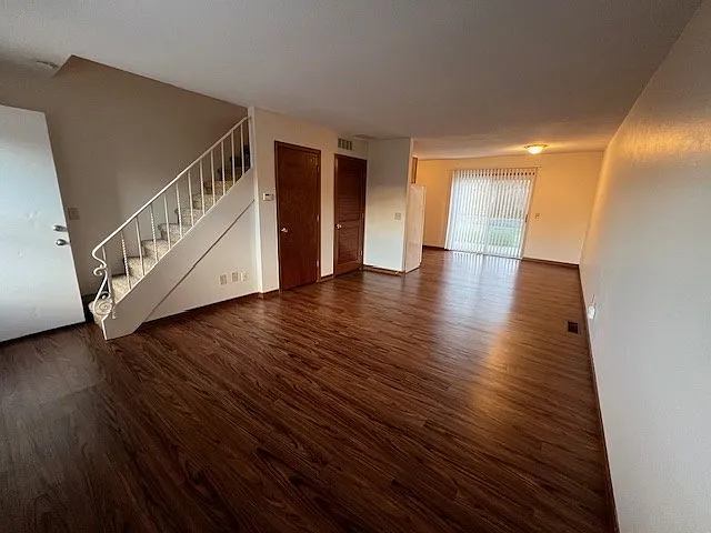 Riverview Apartments — Photo 7