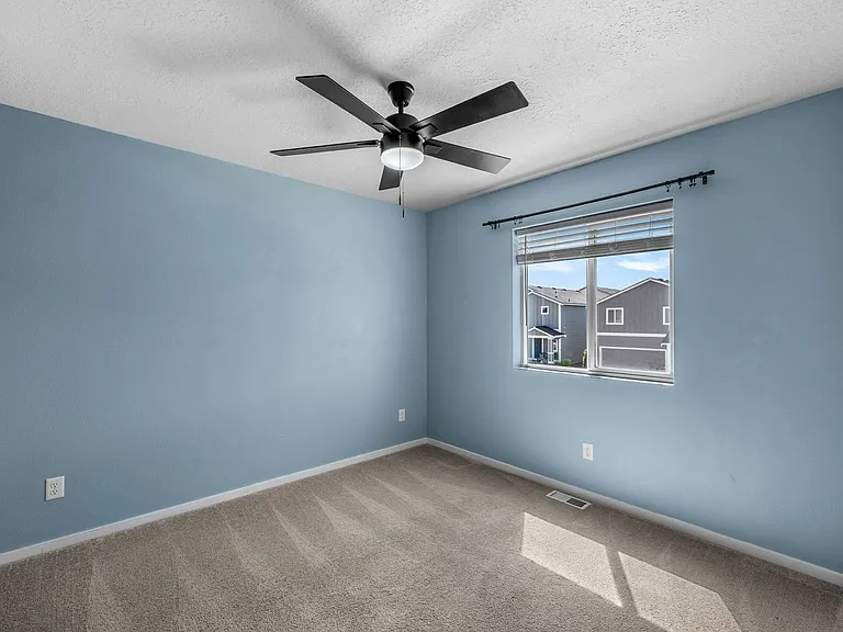 4440 W Bedford Ave — Photo 19