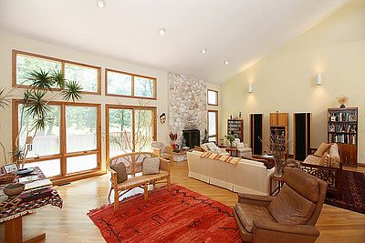 Living Room - right side