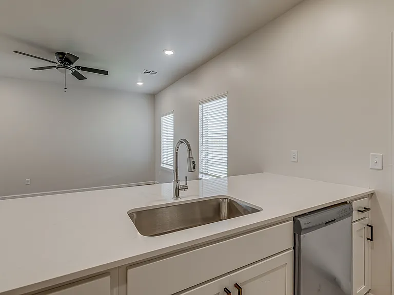 19602 Horseshoe Ave — Photo 10