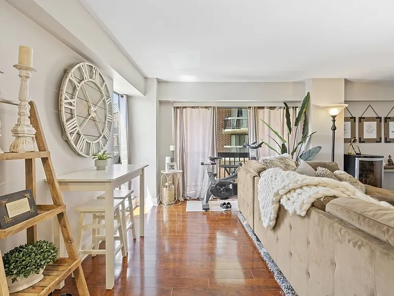 15 N Beacon St #305 — Photo 3
