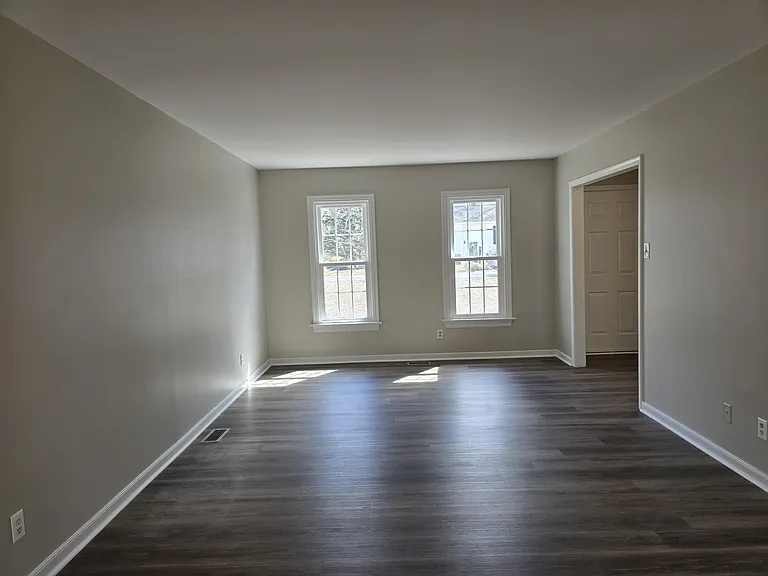 1600 Porters Mill Ter — Photo 5