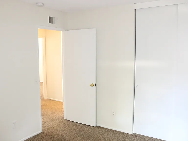 1436 Darwin Dr — Photo 15